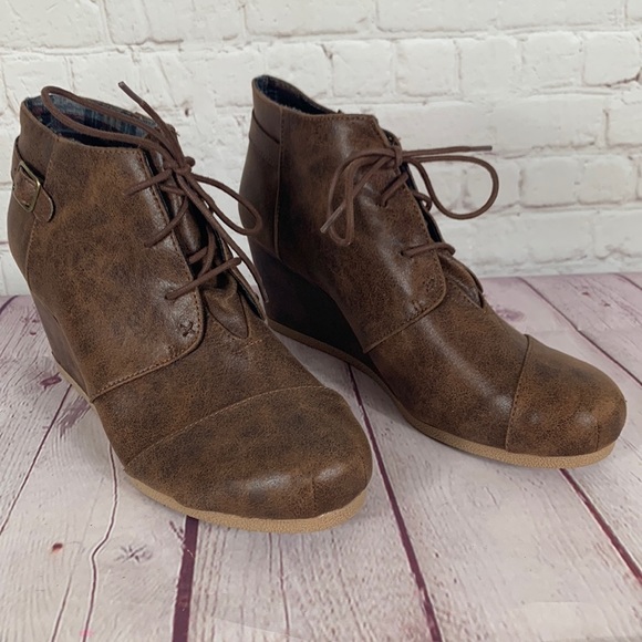 Maurices Shoes - MAURICES Cheri Lace Up Wedge Heel Ankle Bootie Brown Women's Size 11